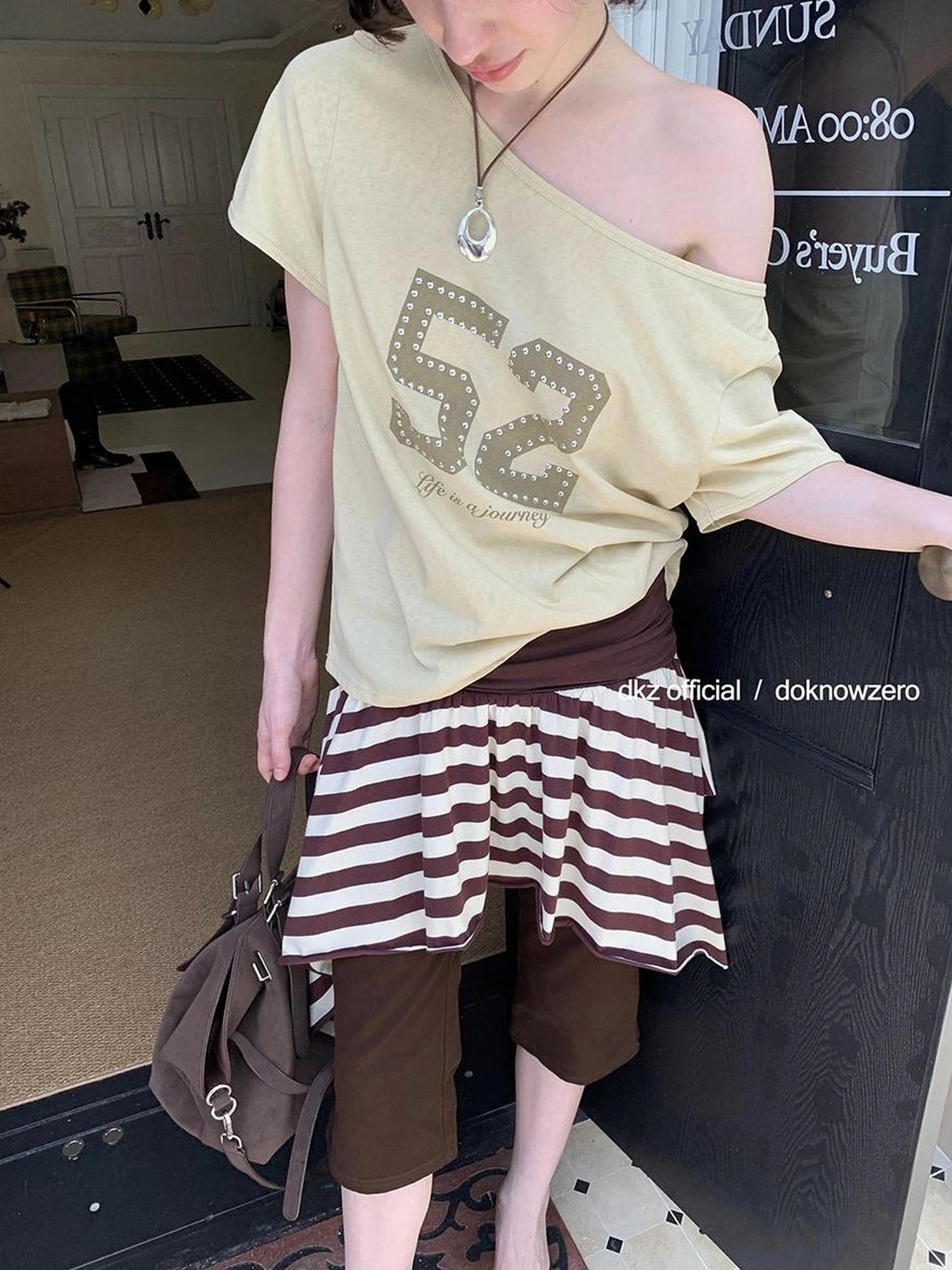 DKZ OFFICIAL Oversized Studded Print Crew Neck T-shirt