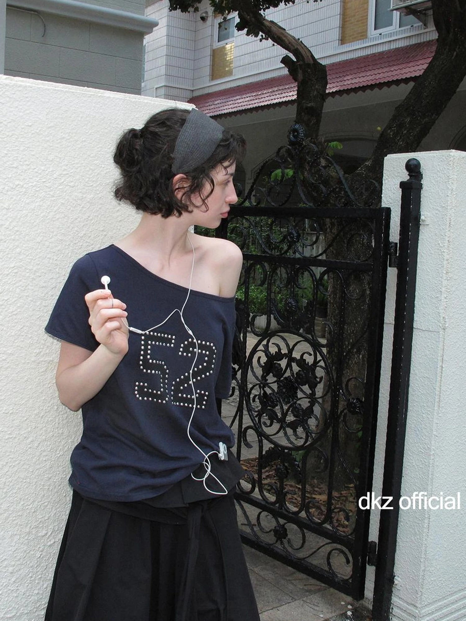 DKZ OFFICIAL Oversized Studded Print Crew Neck T-shirt