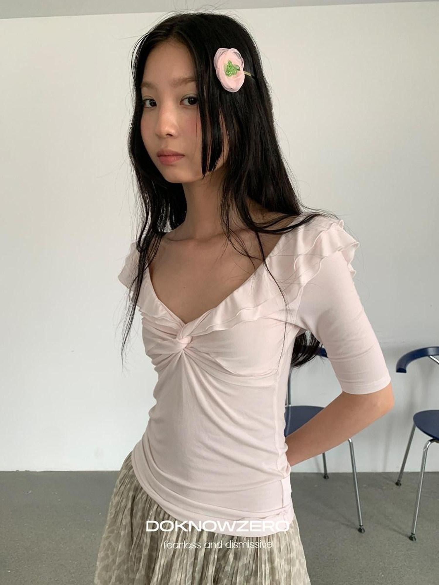 DKZ OFFICIAL Pink Twist Knot Ruffle V-neck Slim Women&