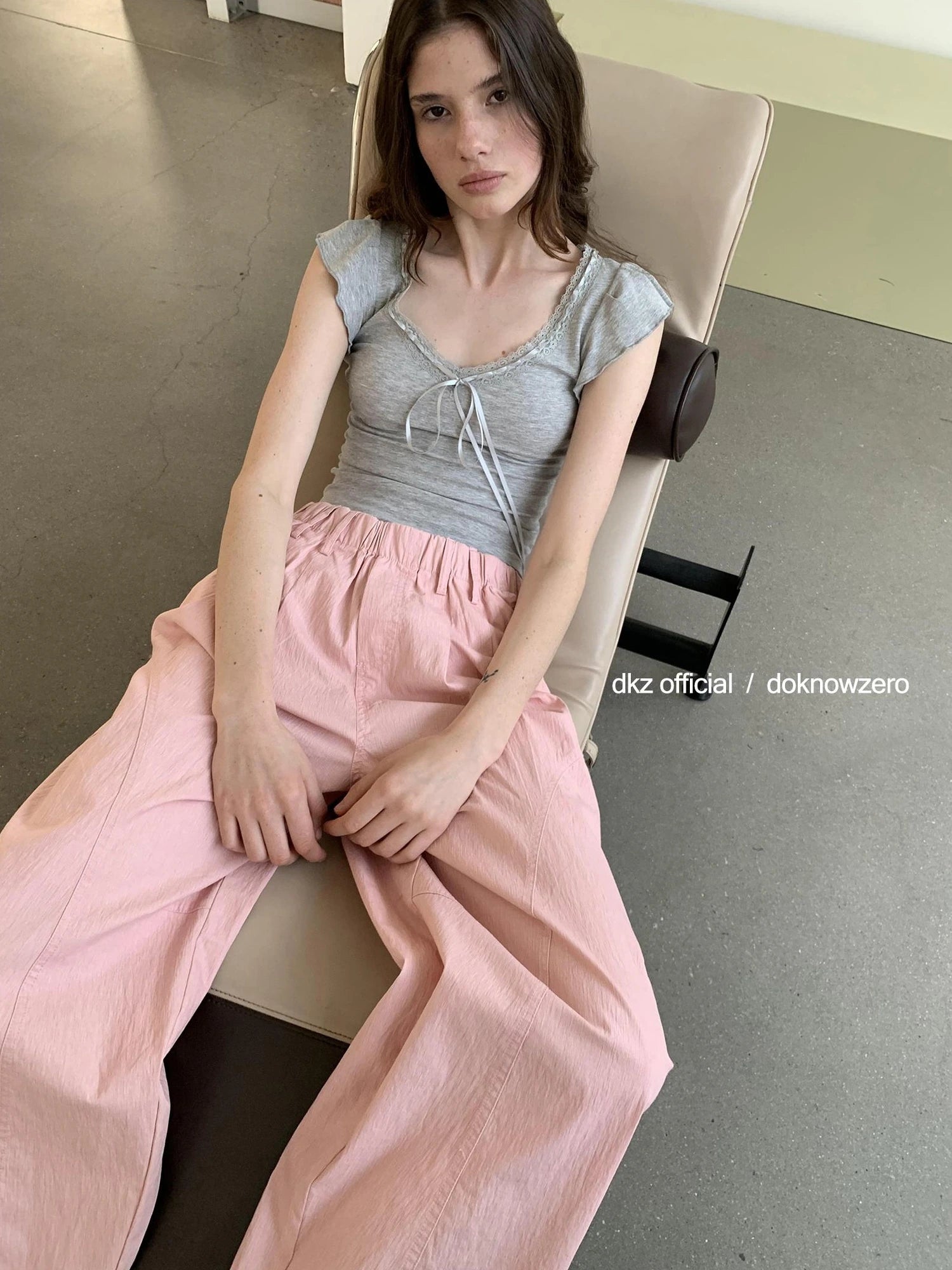 DKZ OFFICIAL Pink Wide Leg Trousers With 3D Tailoring