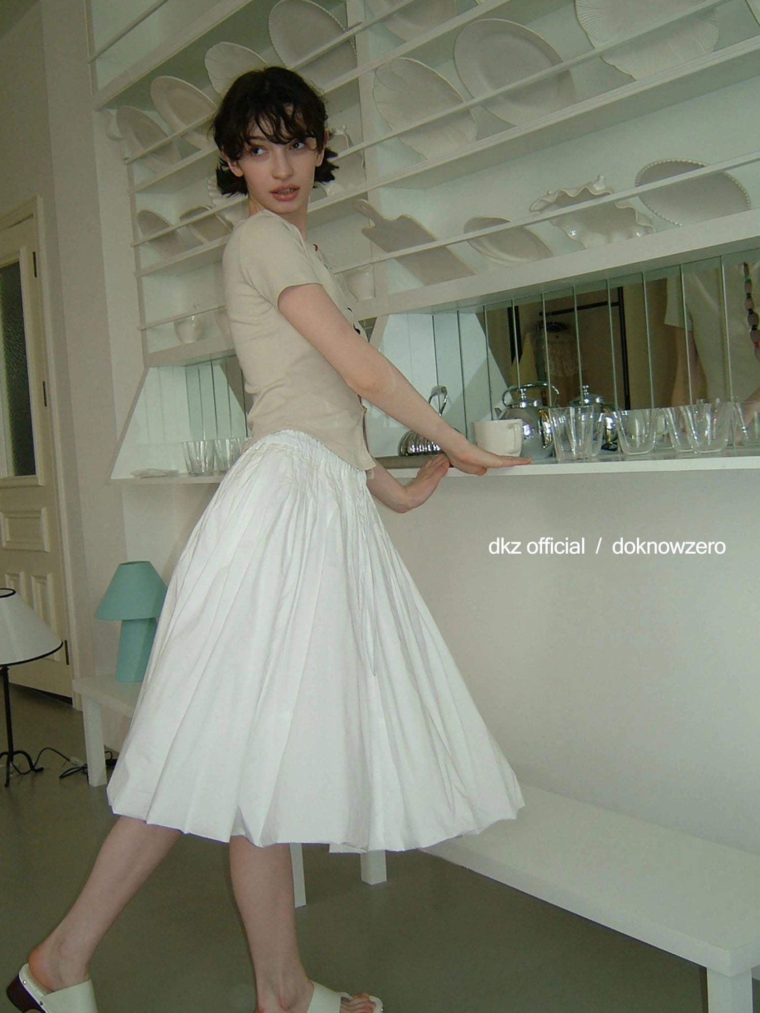 DKZ OFFICIAL Pleated Midi Skirt With Shirred Waist