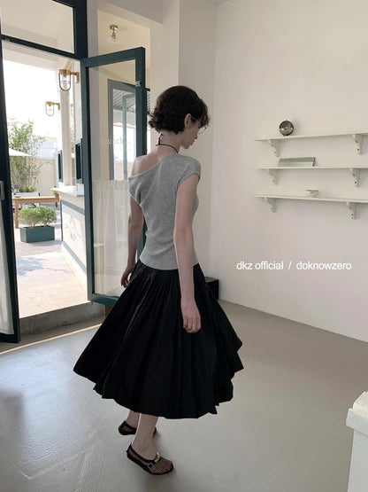 DKZ OFFICIAL Pleated Midi Skirt With Shirred Waist