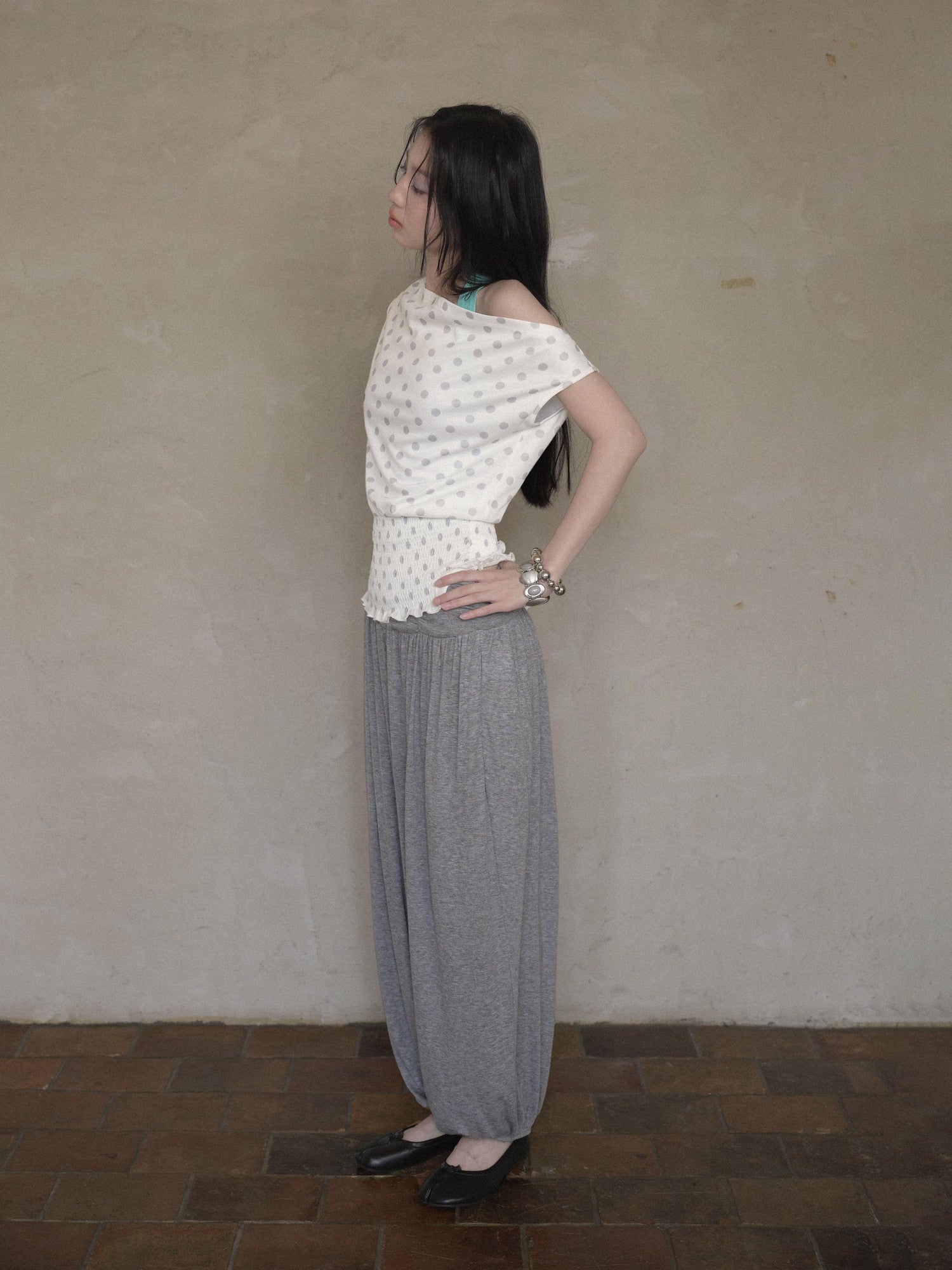 DKZ OFFICIAL Polka Dot Ruched Waist Slanted Neck Women&