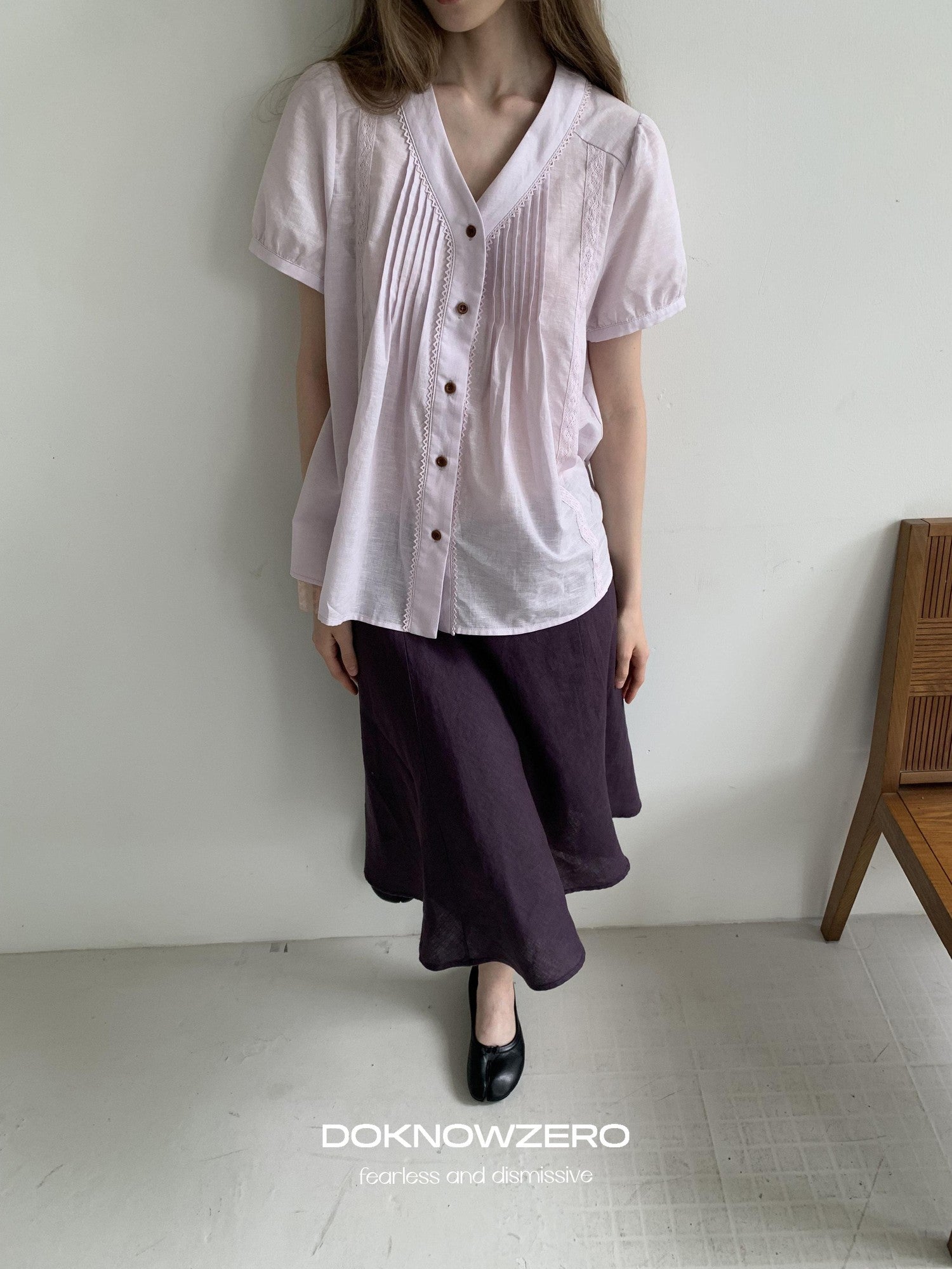 DKZ OFFICIAL Purple Pleated Embroidered V-neck Women&