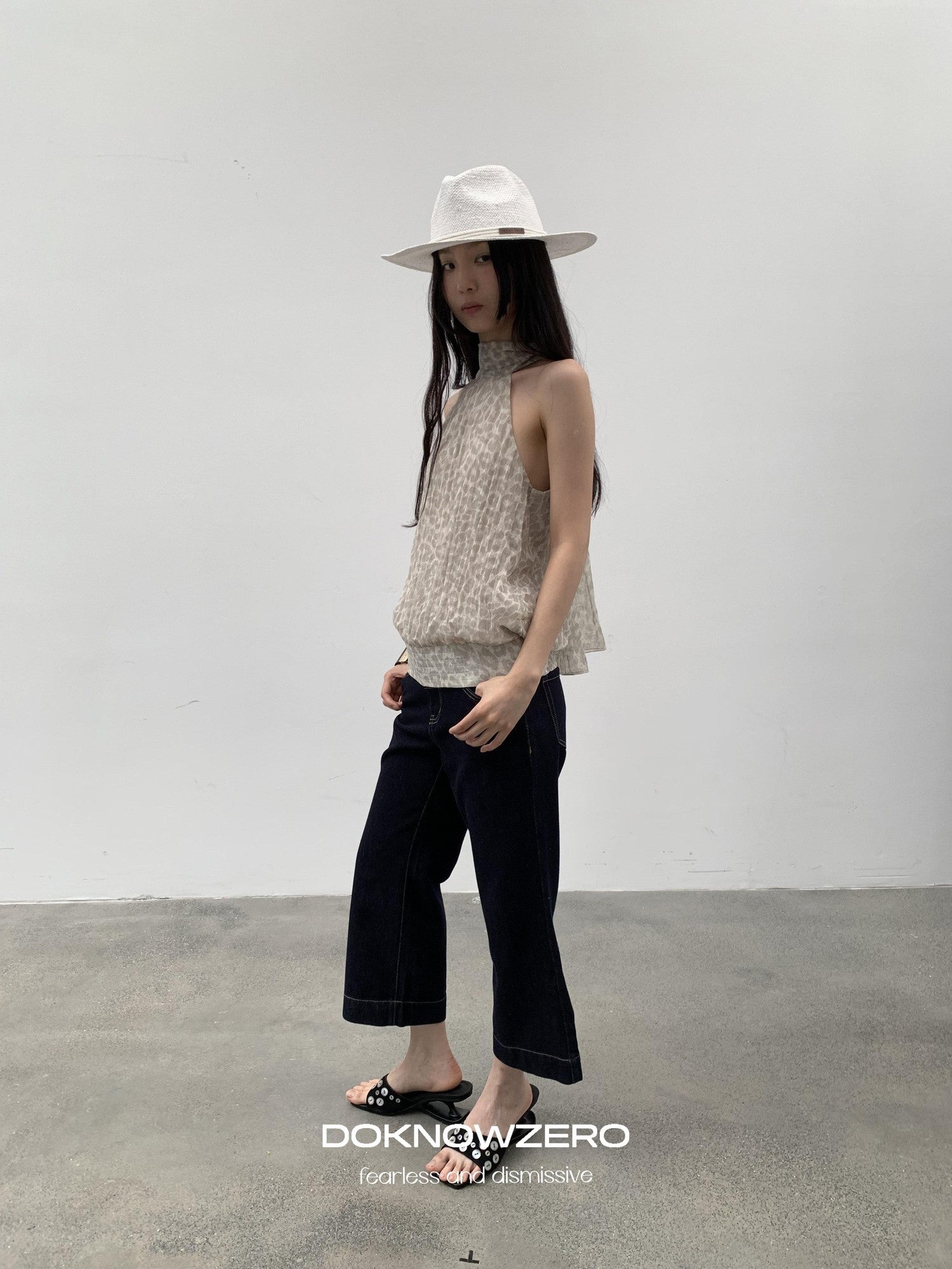DKZ OFFICIAL Raw Indigo Button Fly Cropped Mid Stretch Women&