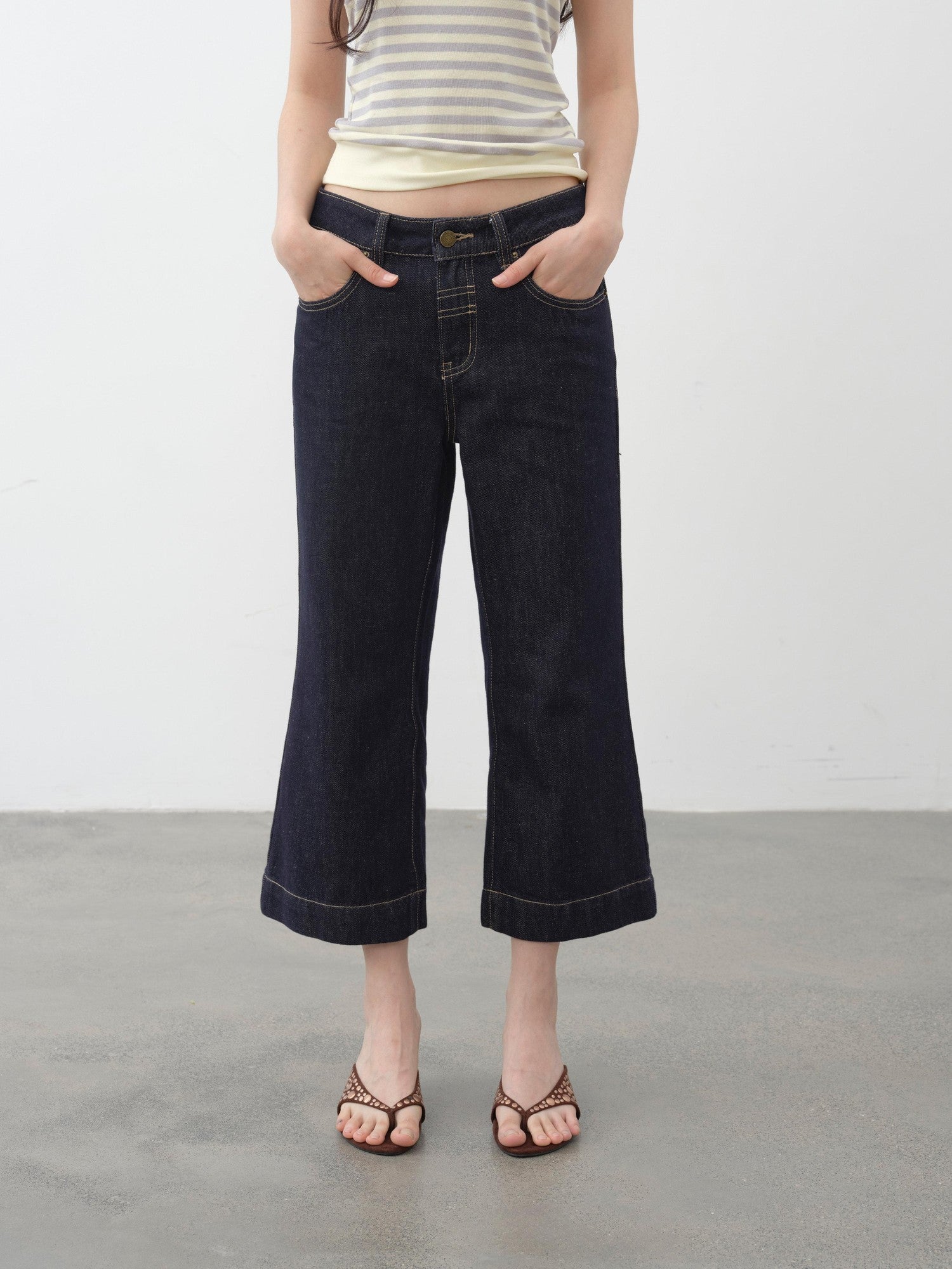 DKZ OFFICIAL Raw Indigo Button Fly Cropped Mid Stretch Women&