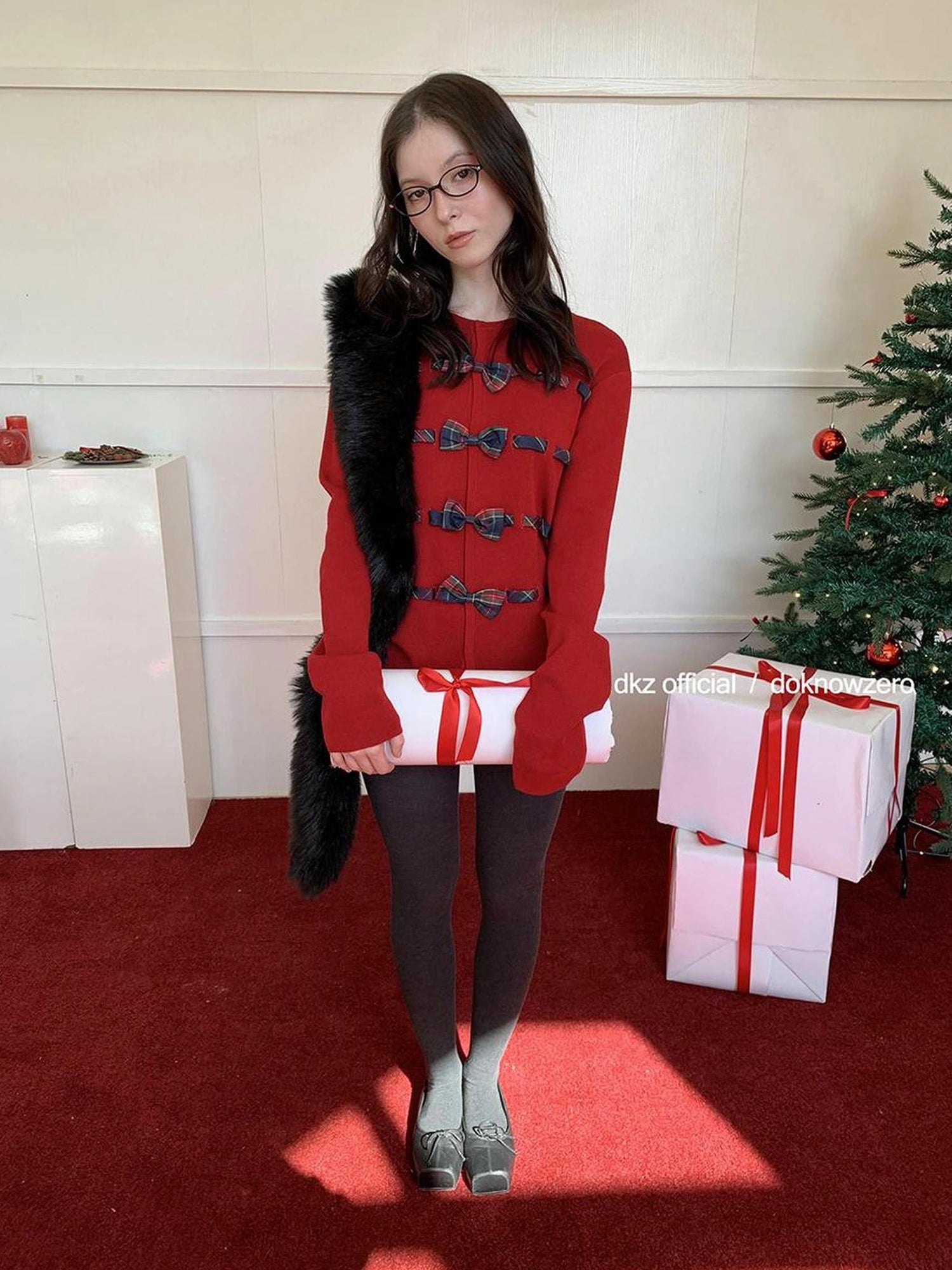 DKZ OFFICIAL Red Bow Tie Front Knit Cardigan