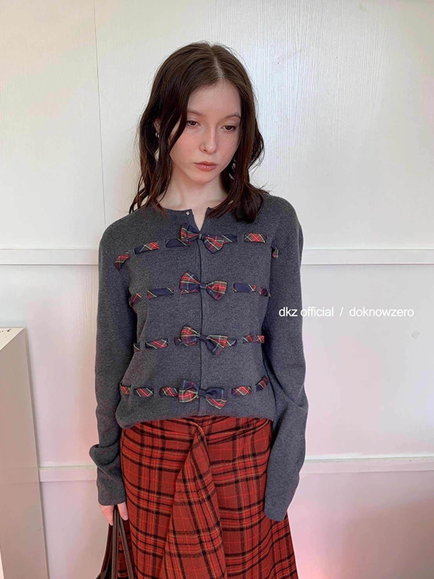 DKZ_OFFICIAL_Red_Bow_Tie_Front_Knit_Cardigan_MISSTT
