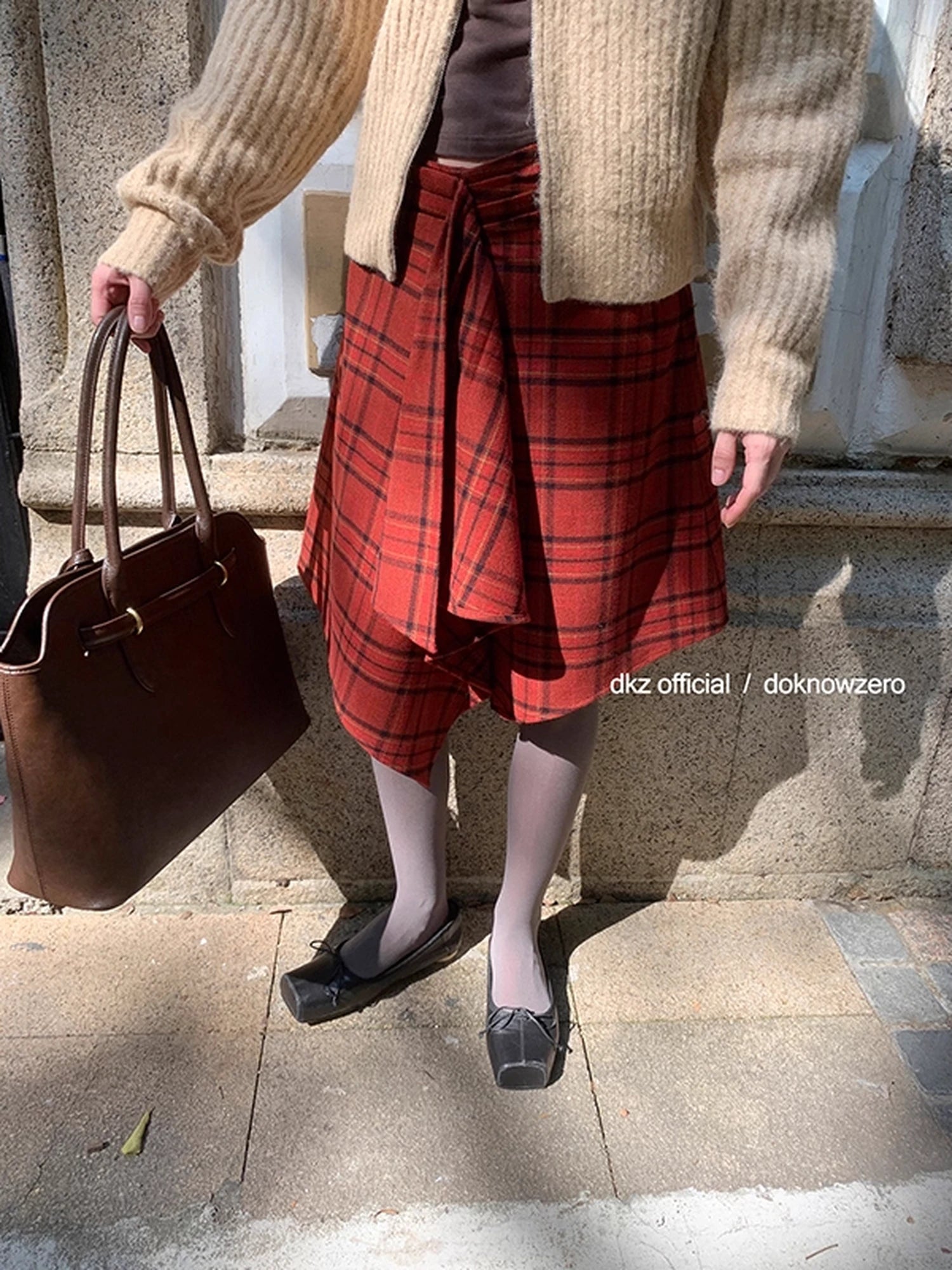 DKZ_OFFICIAL_Red_Retro_Plaid_A-Line_Skirt_With_Asymmetric_Hem_MISSTT
