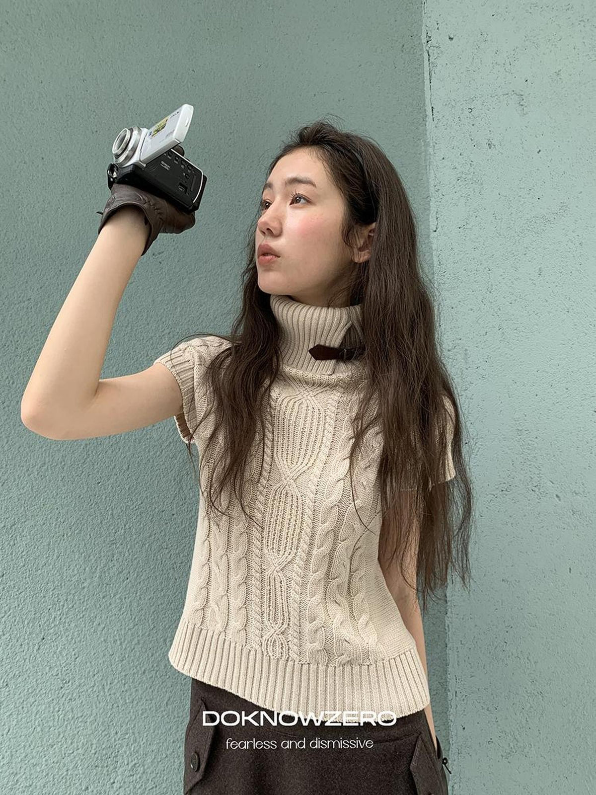 DKZ OFFICIAL Retro Cable Knit High Neck Short Sleeve Women&