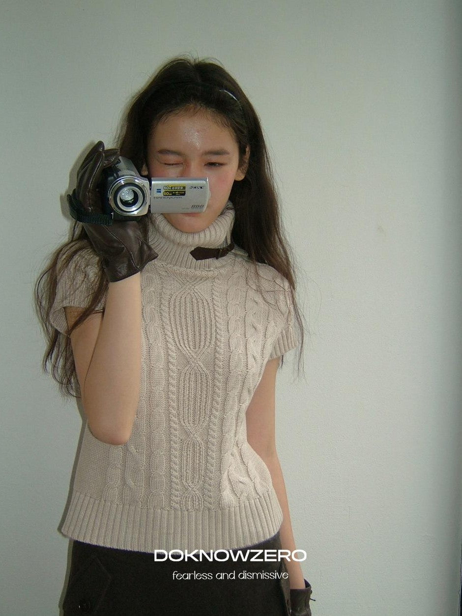 DKZ OFFICIAL Retro Cable Knit High Neck Short Sleeve Women&