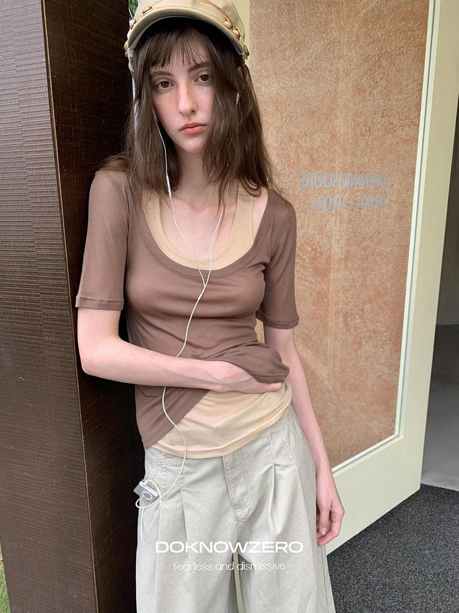 DKZ OFFICIAL Retro Colorblock U Neck Women&