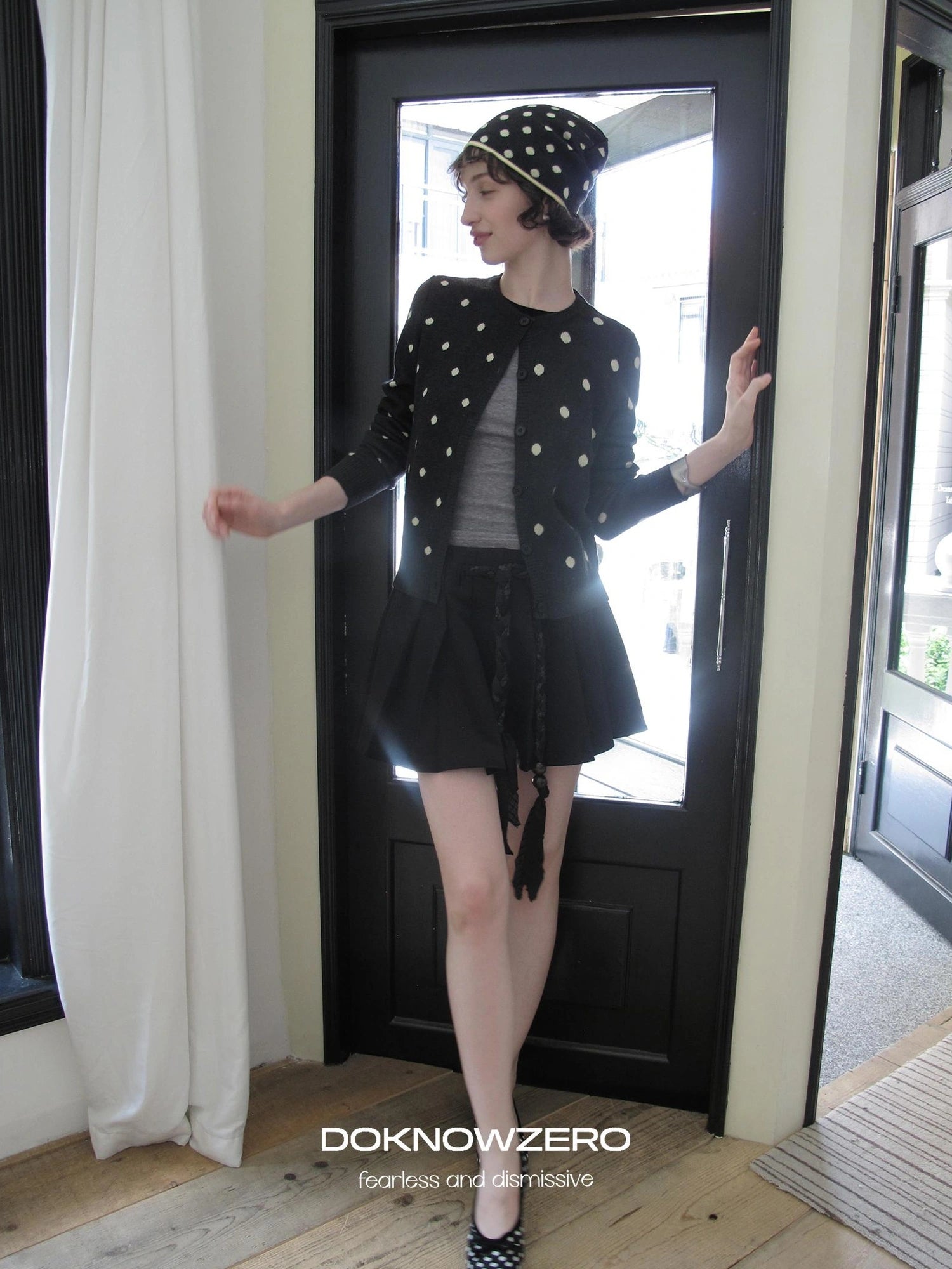 DKZ OFFICIAL Retro Gray Polka Dot Knit Cardigan