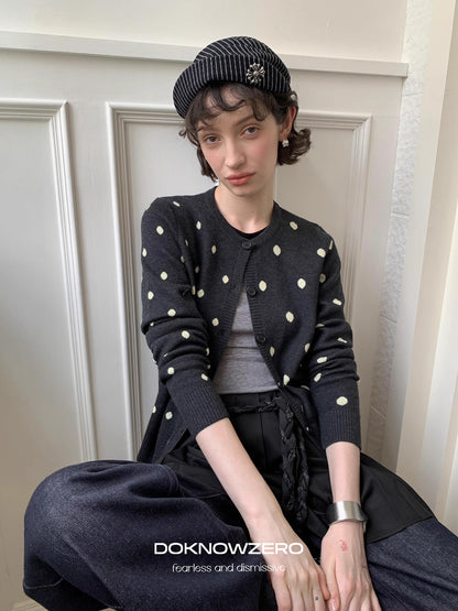 DKZ_OFFICIAL_Retro_Gray_Polka_Dot_Knit_Cardigan_MISSTT