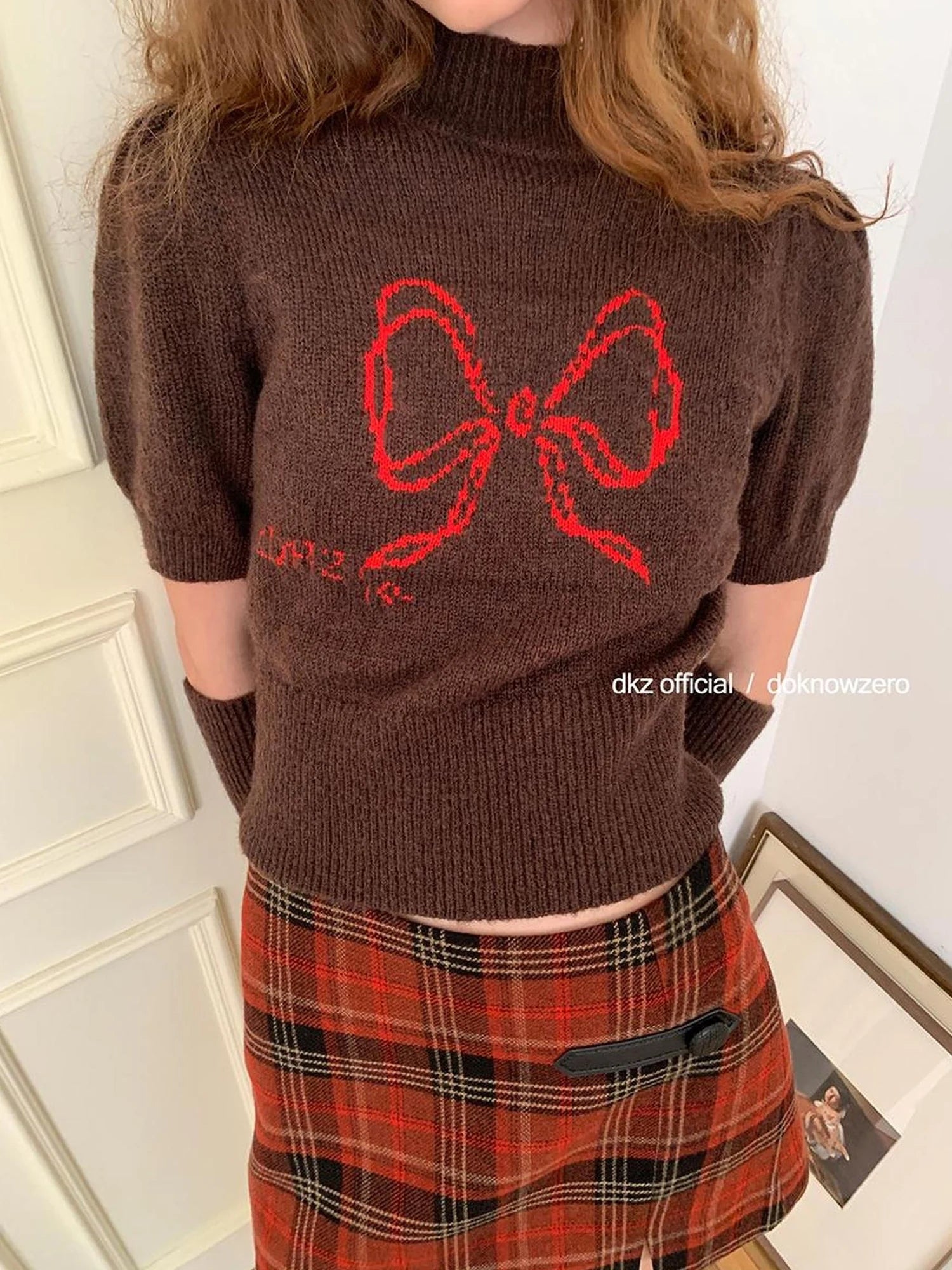 DKZ OFFICIAL Retro Jacquard Knit Top With Detachable Bow Sleeves