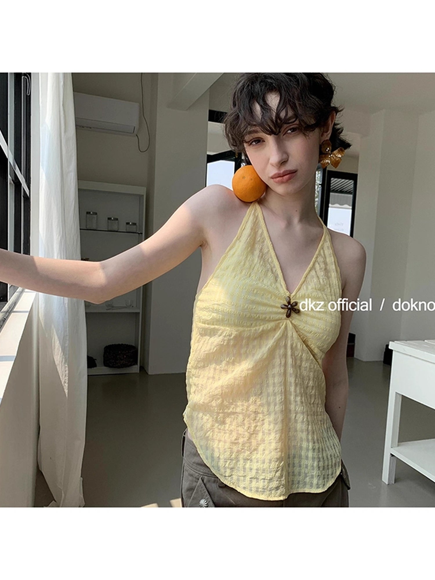 DKZ_OFFICIAL_Retro_Plaid_Halter_Top_With_Built_In_Bra_MISSTT