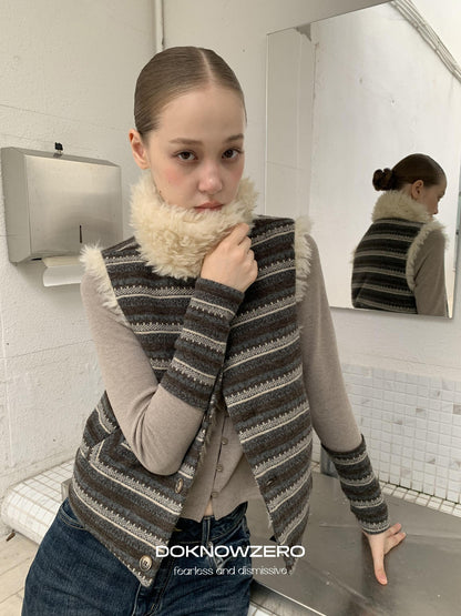 DKZ OFFICIAL Reversible Fair Isle Knit Patchwork Faux Fur Women&