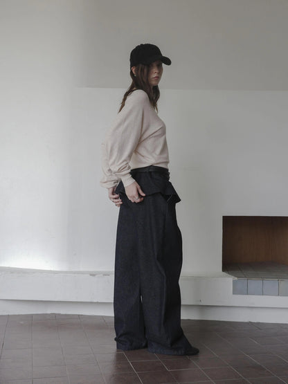 DKZ OFFICIAL Ruffle Waist Curved Hem Jeans