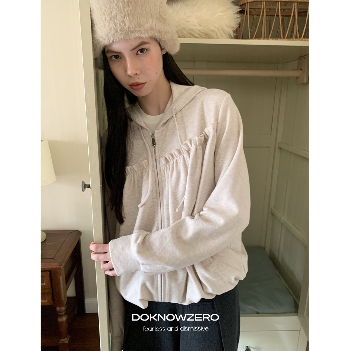 DKZ_OFFICIAL_Ruffled_Hem_Loose_Fit_Women&