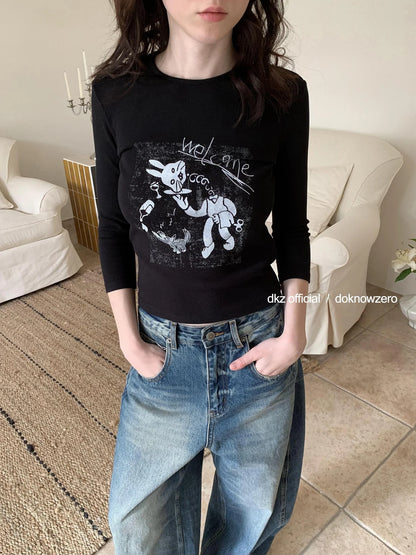 DKZ OFFICIAL Seven Sleeve T-shirt With Playful Bunny Print