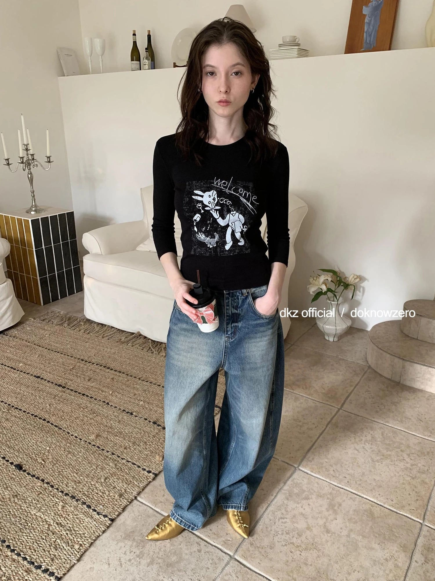 DKZ OFFICIAL Seven Sleeve T-shirt With Playful Bunny Print