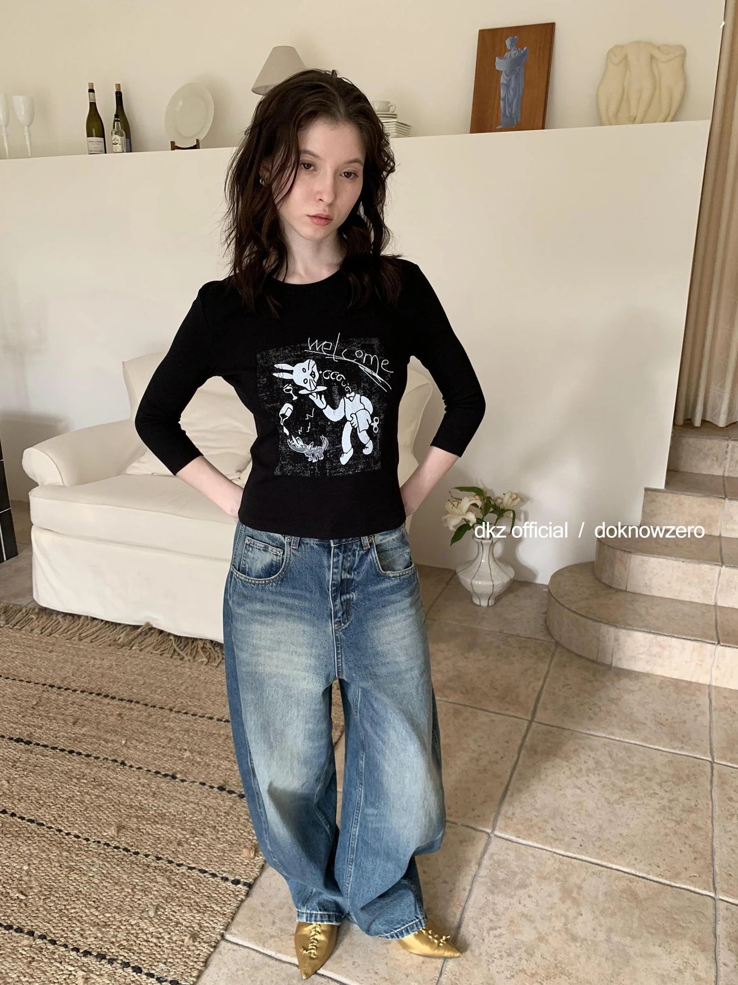 DKZ OFFICIAL Seven Sleeve T-shirt With Playful Bunny Print