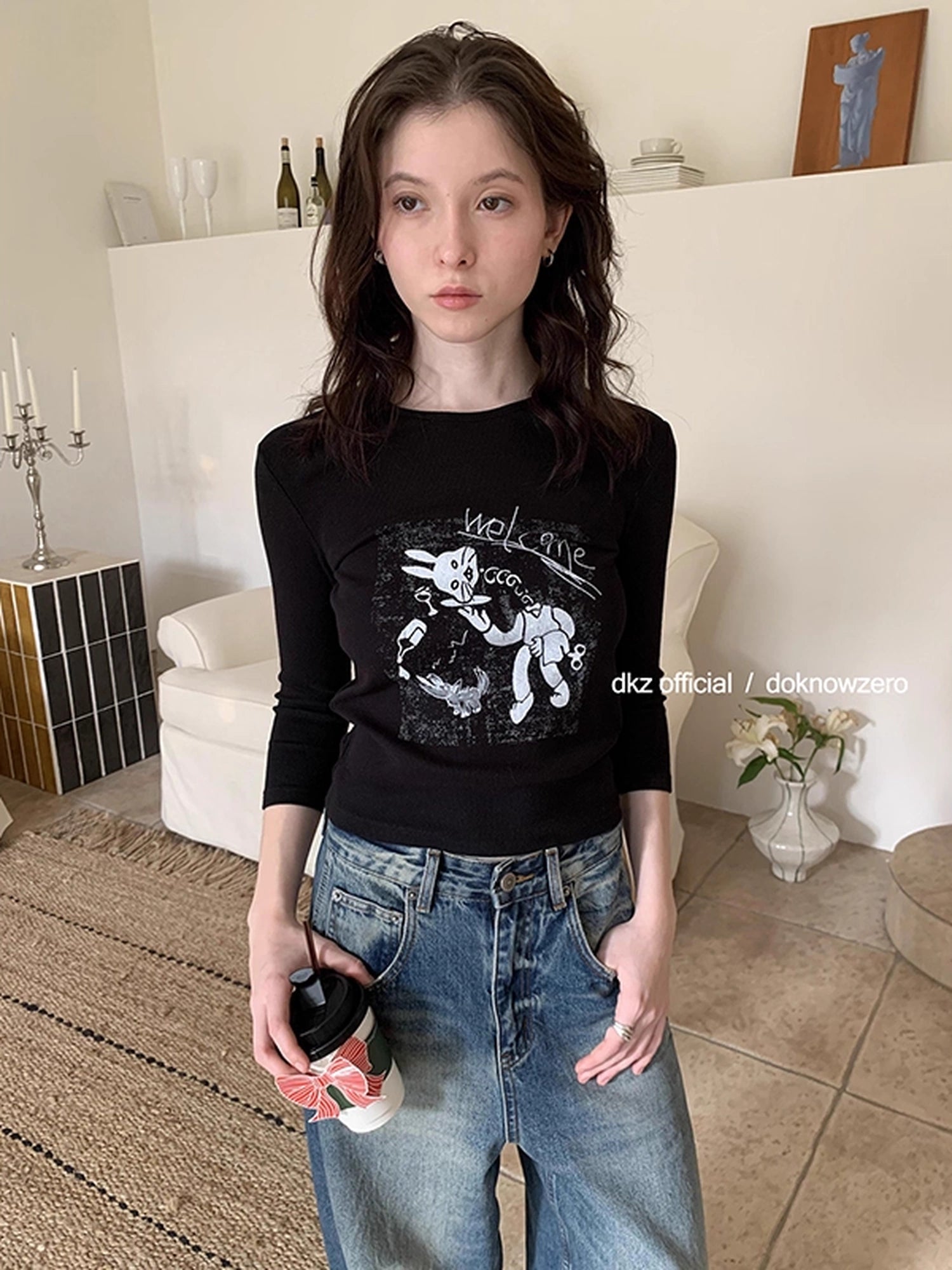 DKZ_OFFICIAL_Seven_Sleeve_T-shirt_With_Playful_Bunny_Print_MISSTT