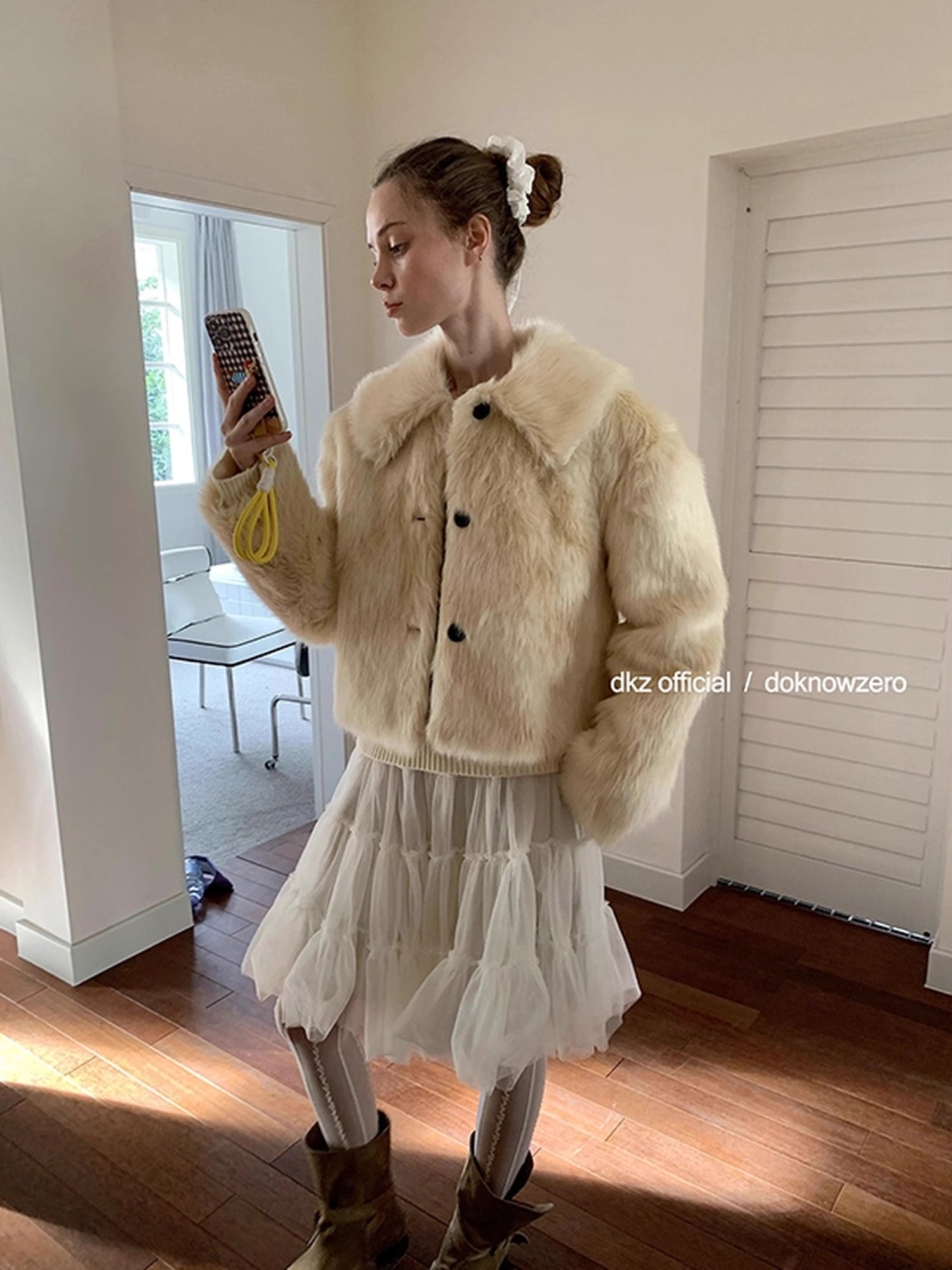 DKZ_OFFICIAL_Short_Plush_Collar_Eco_Faux_Fur_Jacket_In_Apricot_MISSTT