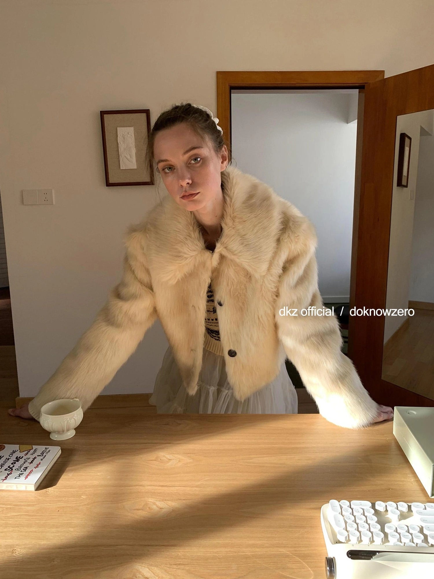 DKZ OFFICIAL Short Plush Collar Eco Faux Fur Jacket In Apricot