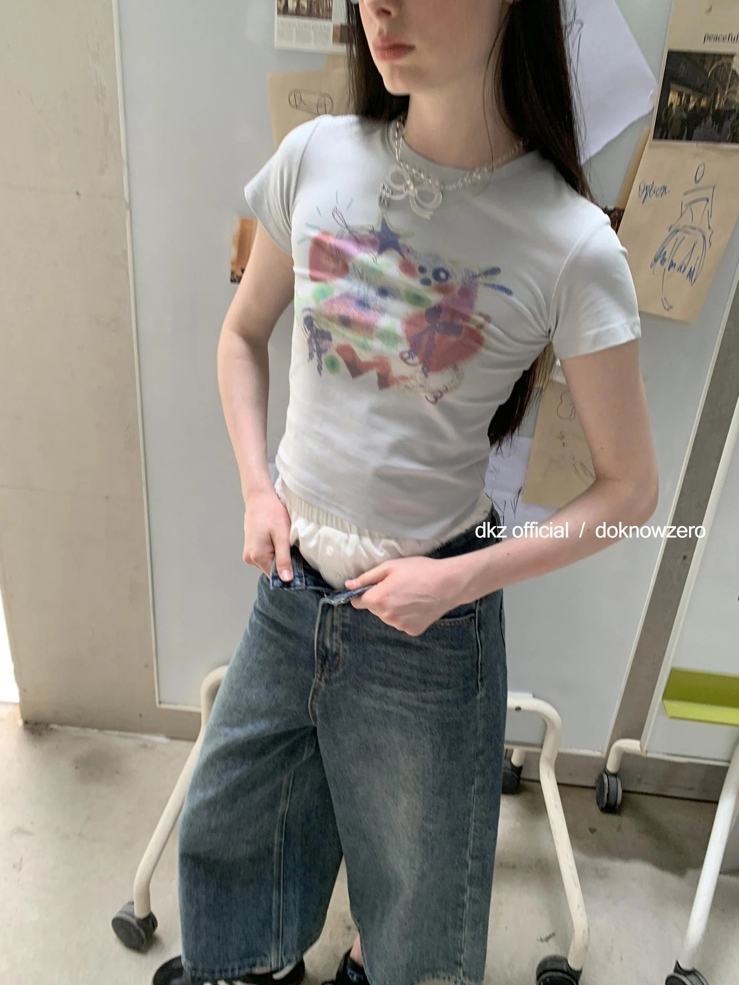 DKZ OFFICIAL Short Sleeve T-shirt With Colorful Butterfly Print