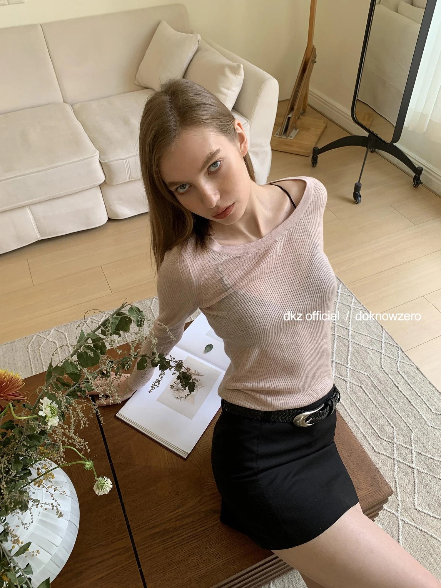 DKZ OFFICIAL Simple Crewneck Knit Top For Women