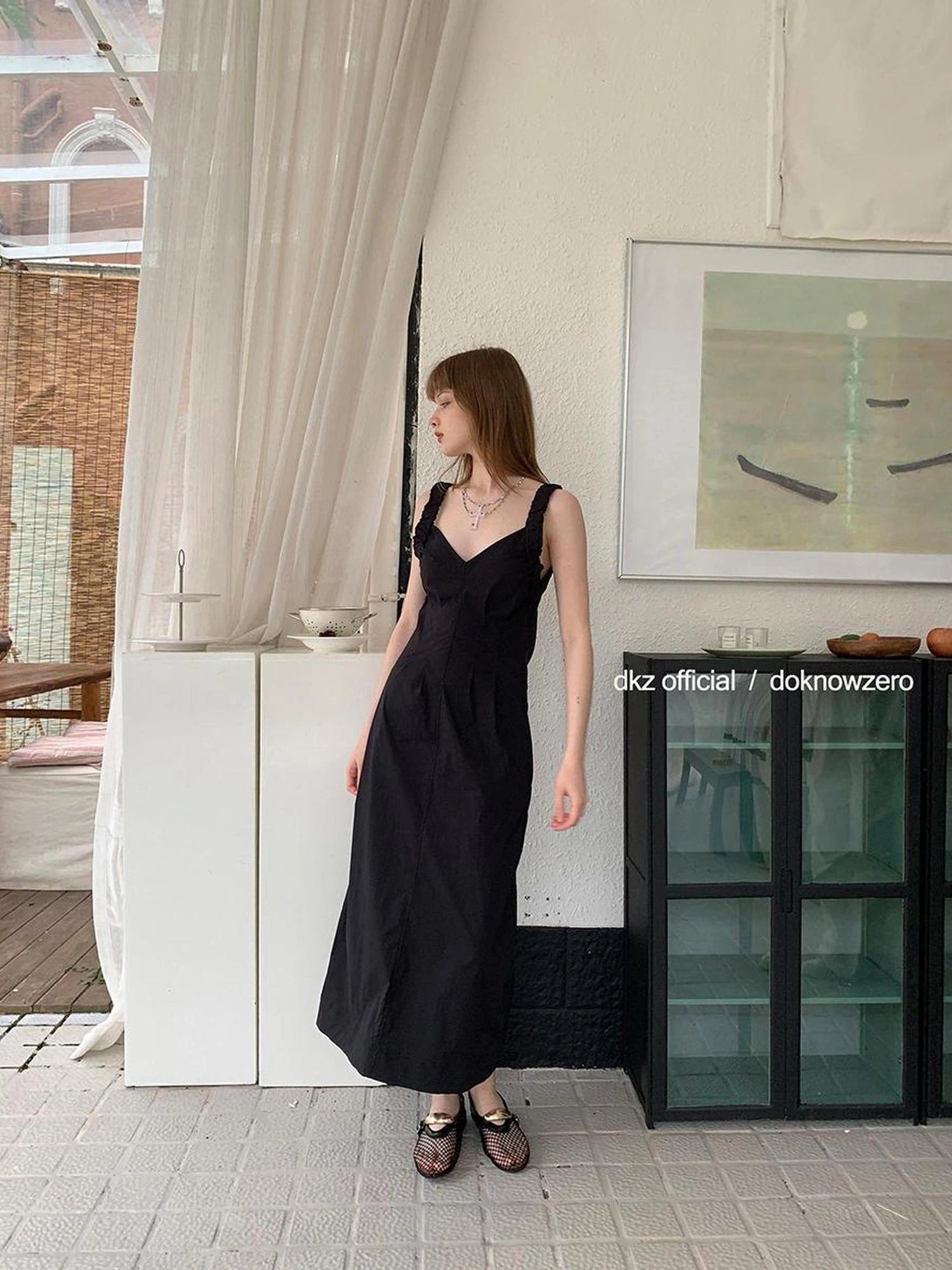 DKZ OFFICIAL Sleeveless Pleated Midi Dress