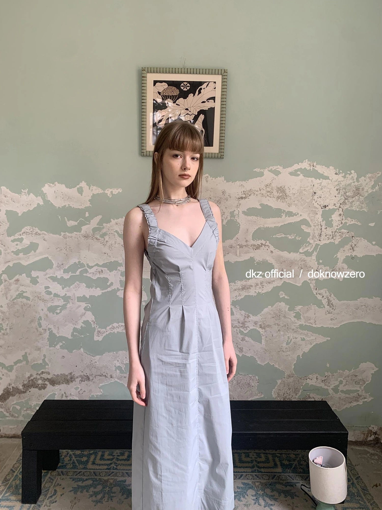 DKZ OFFICIAL Sleeveless Pleated Midi Dress
