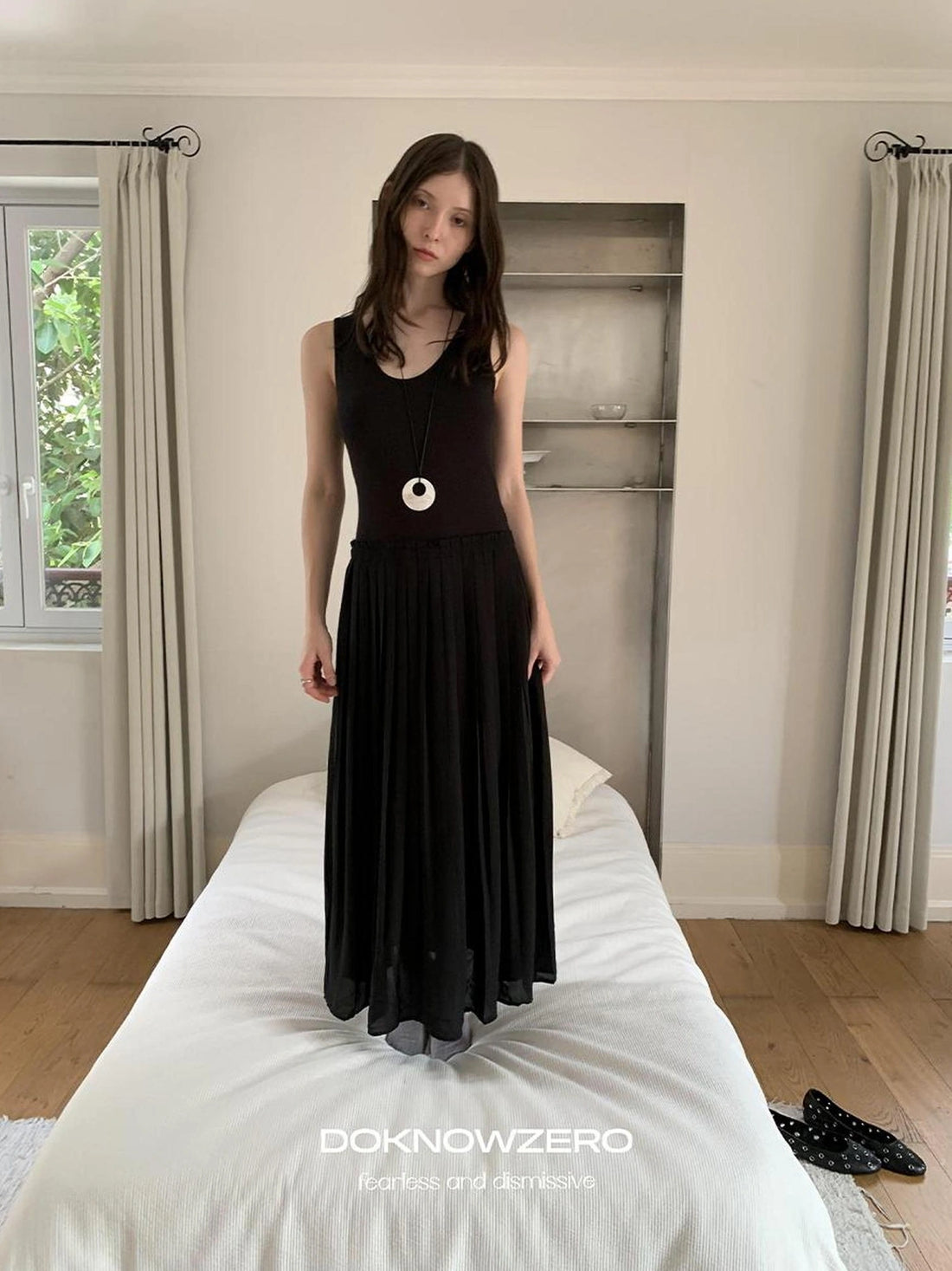 DKZ OFFICIAL Slim Fit Basic Spaghetti Strap Slip Dress V-neck