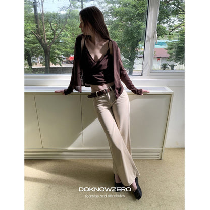 DKZ_OFFICIAL_Slim_Fit_Cross_Tie_Knitted_Two_Piece_Women&