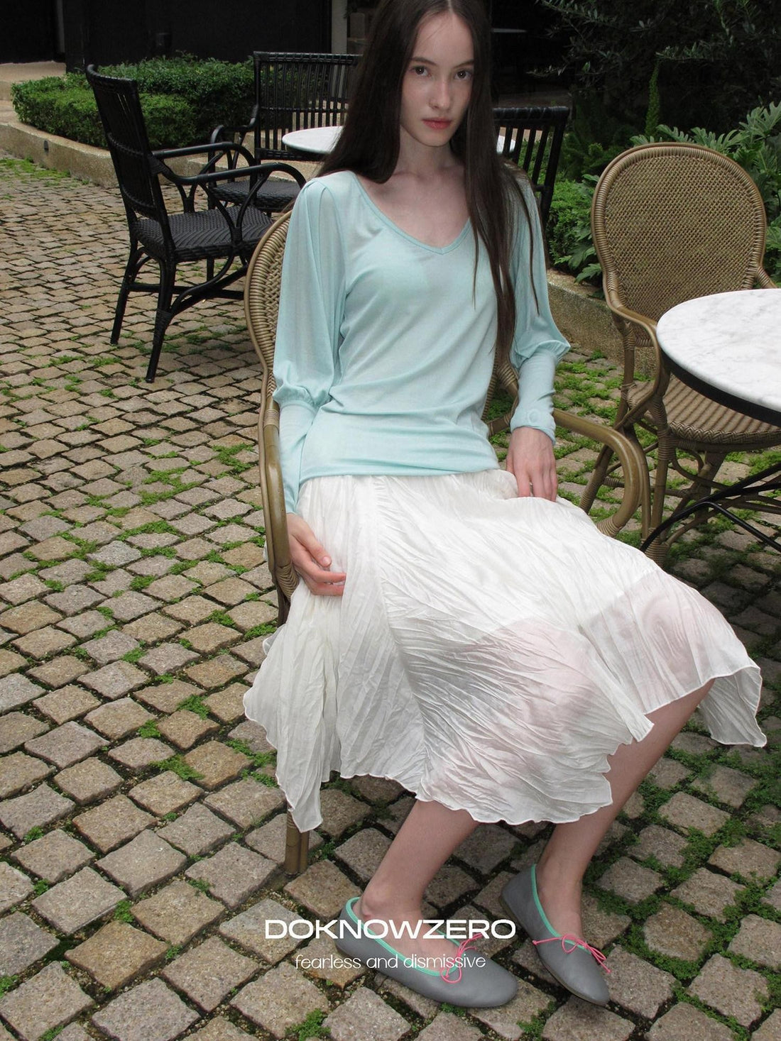DKZ OFFICIAL Slim V-neck Puff Sleeves Women&