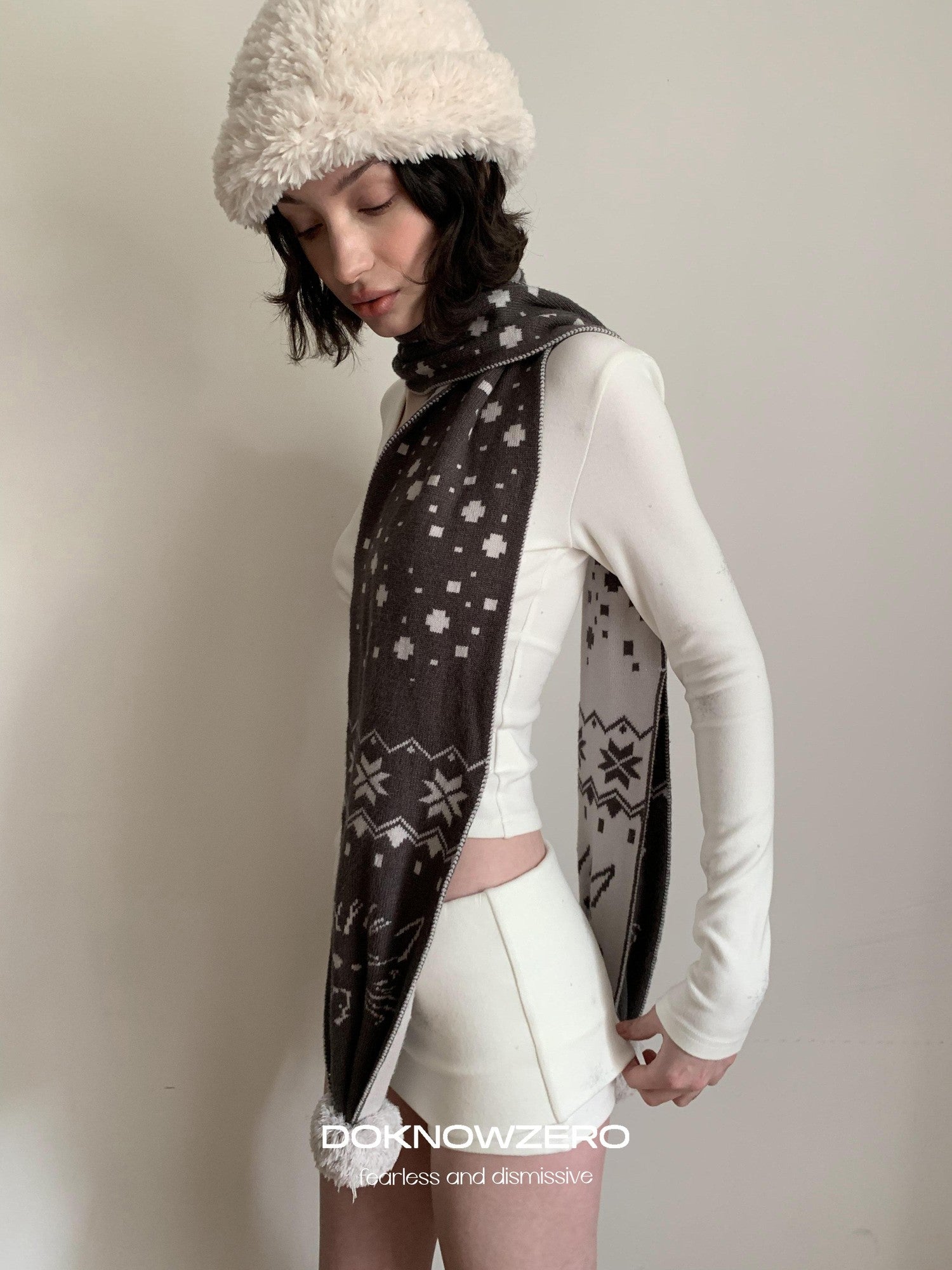 DKZ OFFICIAL Snowflake Print Cross V-neck Long Sleeve Women&