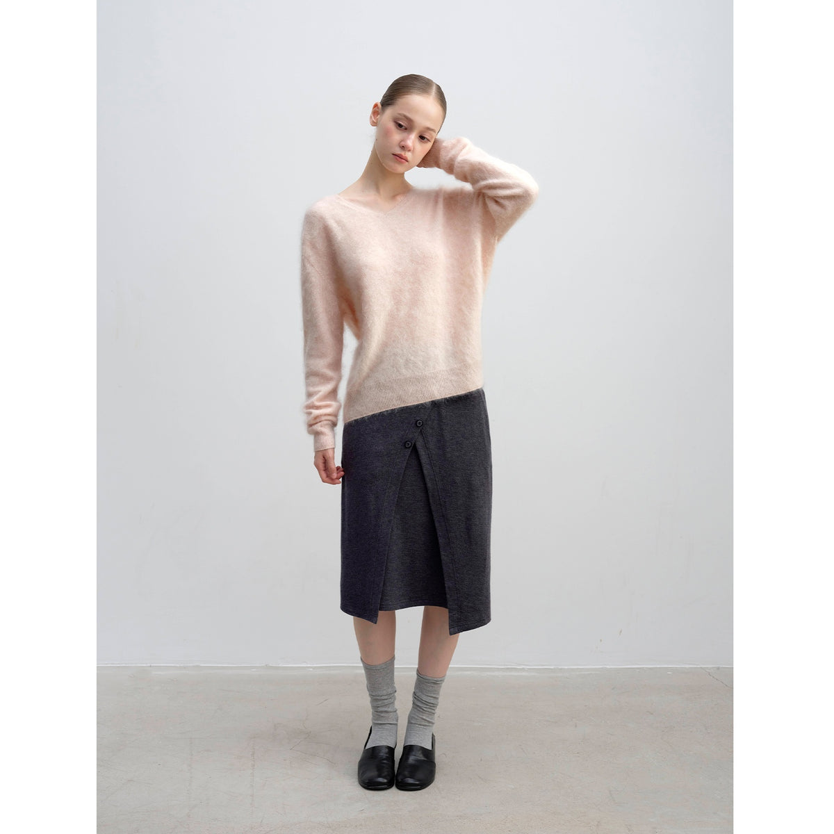 DKZ_OFFICIAL_Soft_Wool_Blend_V-neck_Long_Sleeve_Knit_Women&
