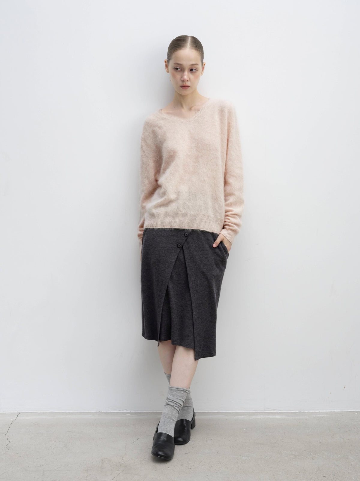 DKZ OFFICIAL Soft Wool Blend V-neck Long Sleeve Knit Women&