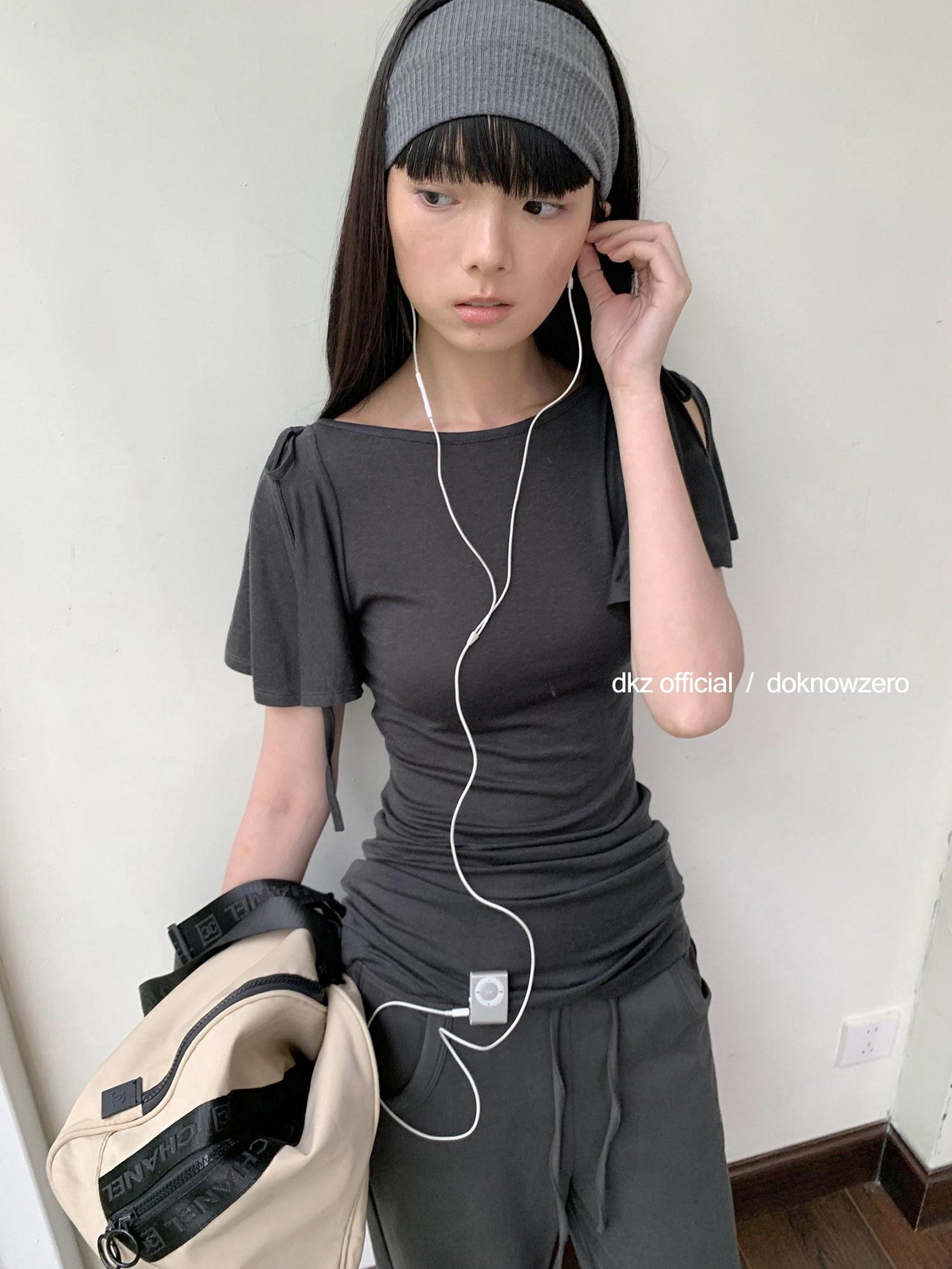DKZ OFFICIAL Solid Split Puff Sleeve Bardot Women&