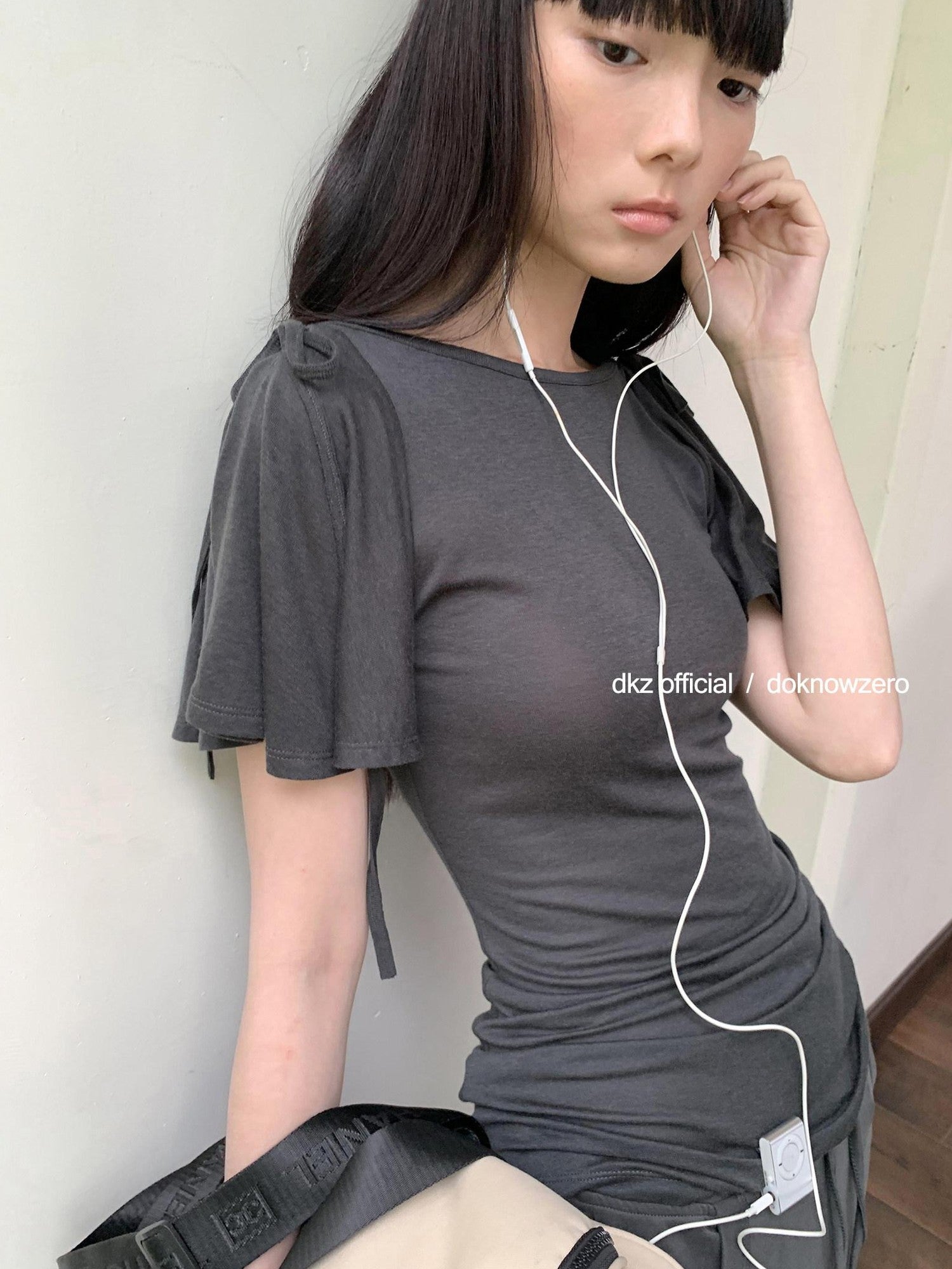 DKZ OFFICIAL Solid Split Puff Sleeve Bardot Women&