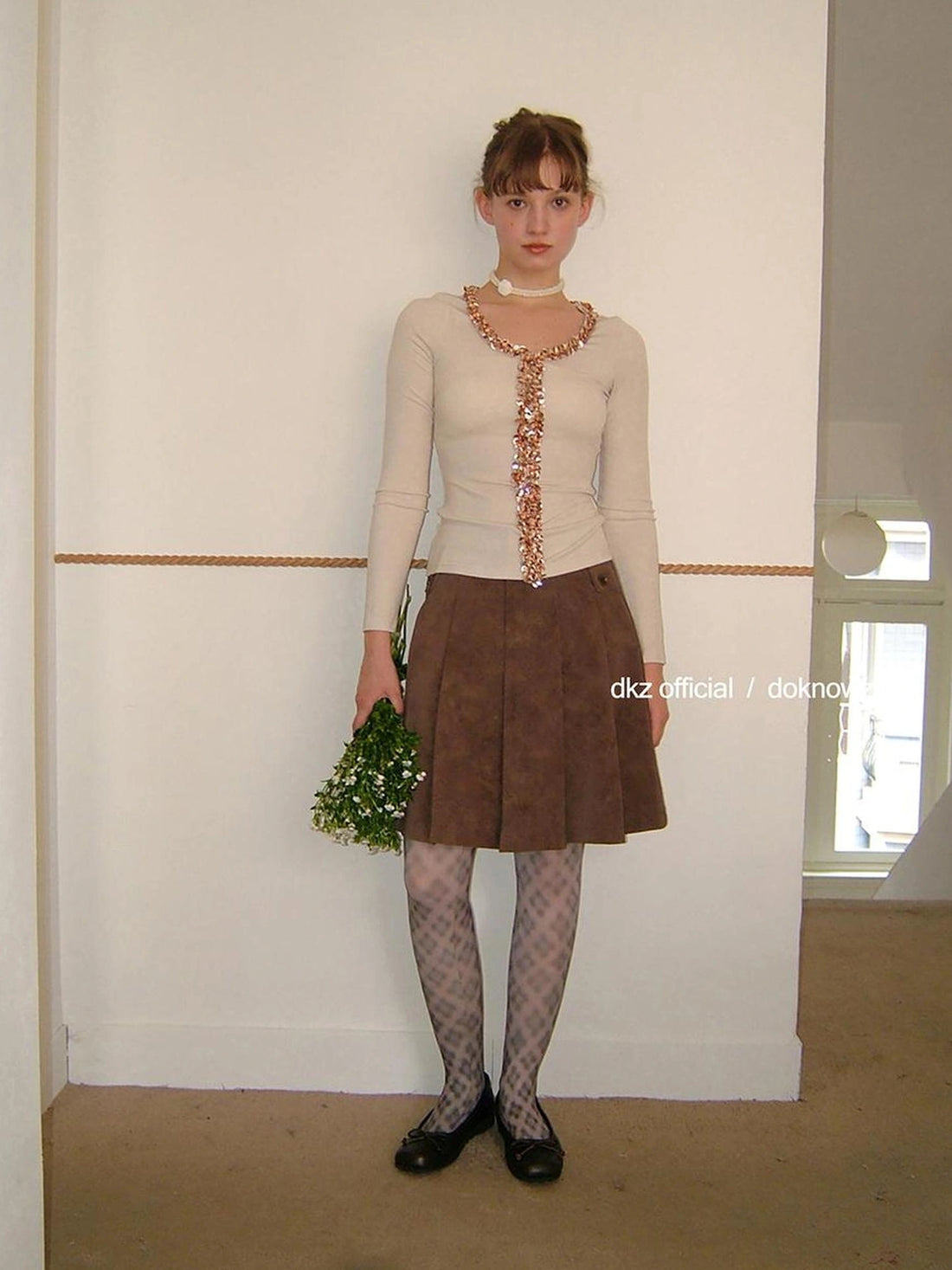 DKZ OFFICIAL Sparkle Trim Fitted Knit Long Sleeve Top