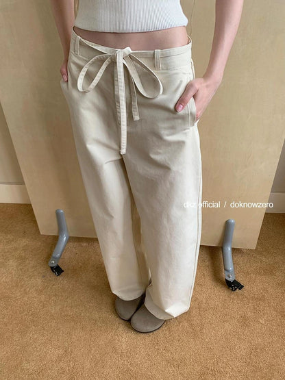 DKZ OFFICIAL Straight Leg Trousers In Apricot