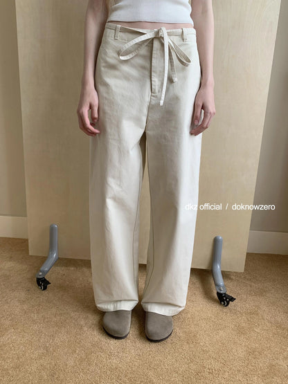 DKZ OFFICIAL Straight Leg Trousers In Apricot