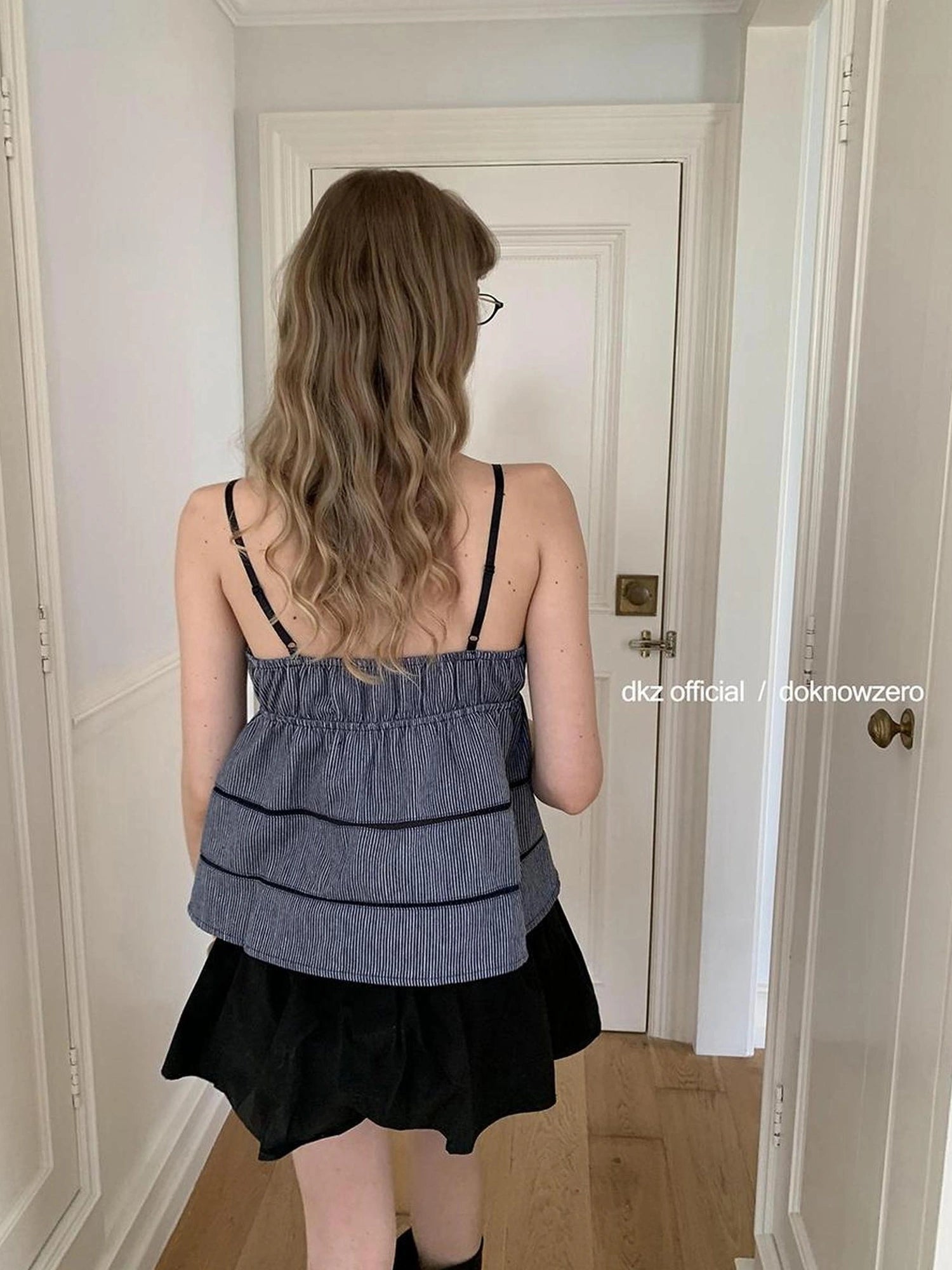DKZ OFFICIAL Striped V-Neck Bow Tie Camisole Top