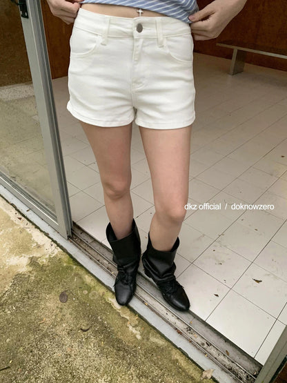 DKZ OFFICIAL Summer Slim Fit White Mid Rise Shorts