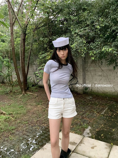DKZ OFFICIAL Summer Slim Fit White Mid Rise Shorts