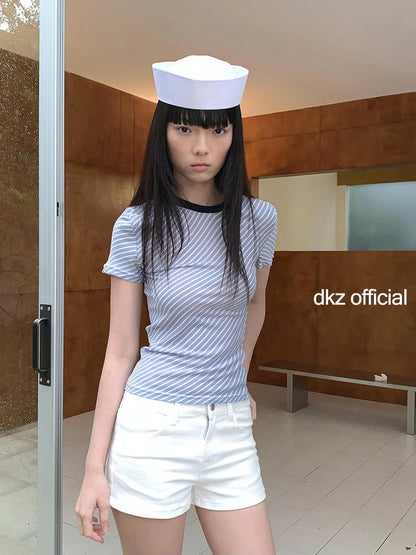 DKZ OFFICIAL Summer Slim Fit White Mid Rise Shorts