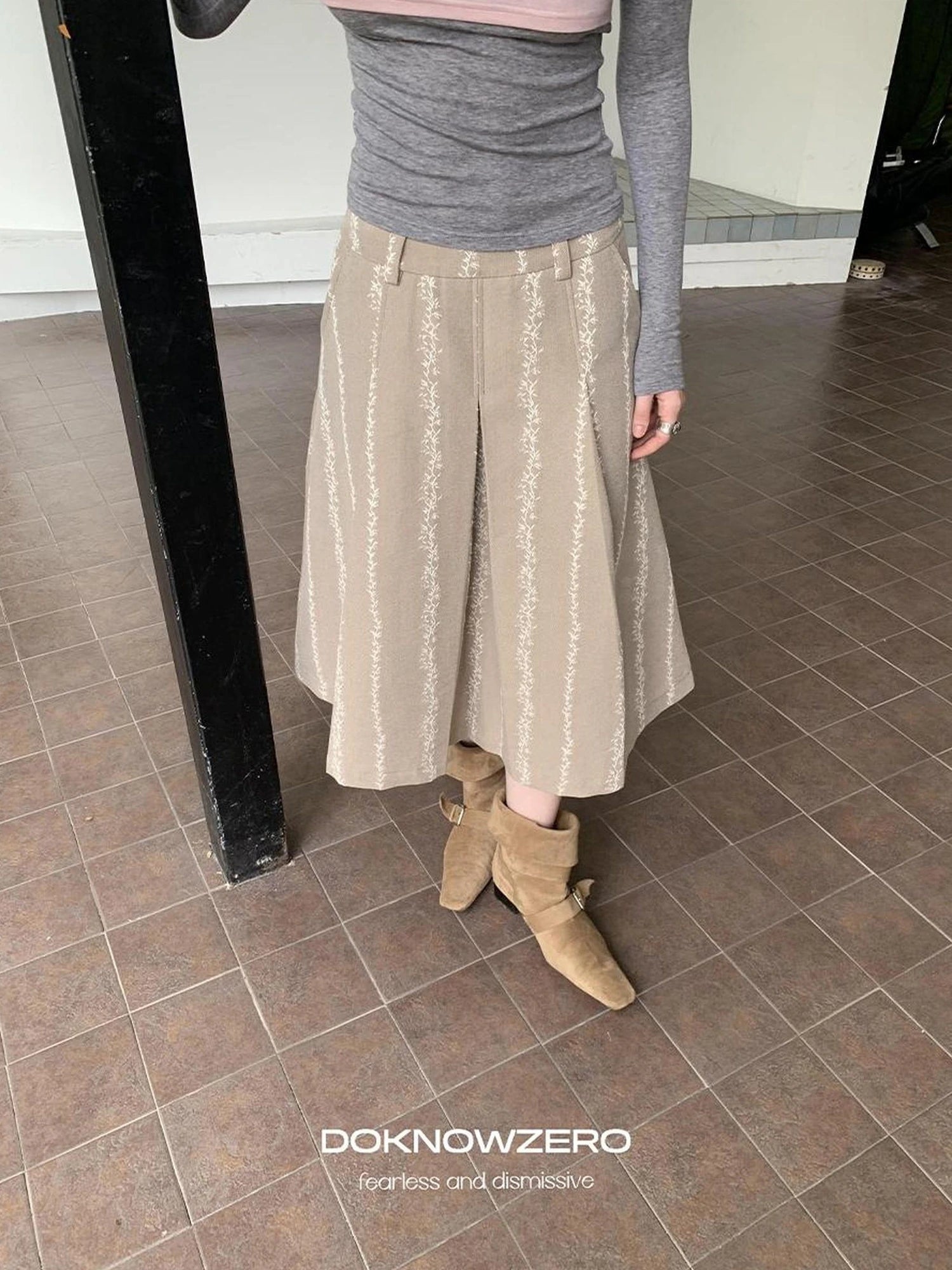 DKZ OFFICIAL Thickened Jacquard Long Pleated Skirt