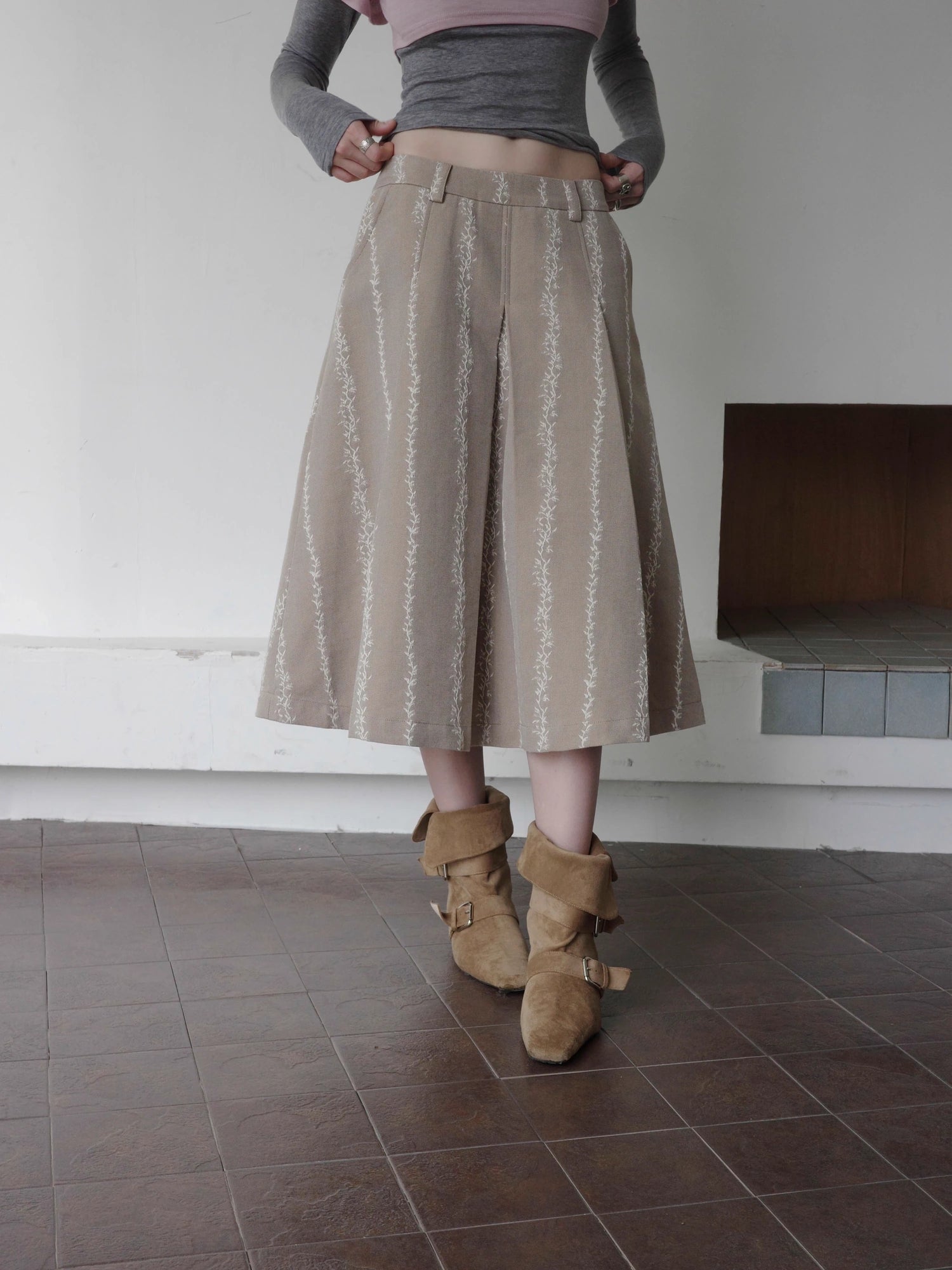 DKZ_OFFICIAL_Thickened_Jacquard_Long_Pleated_Skirt_MISSTT